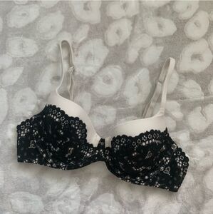 Victoria’s Secret Lined Demi Lace Bra Size 36B